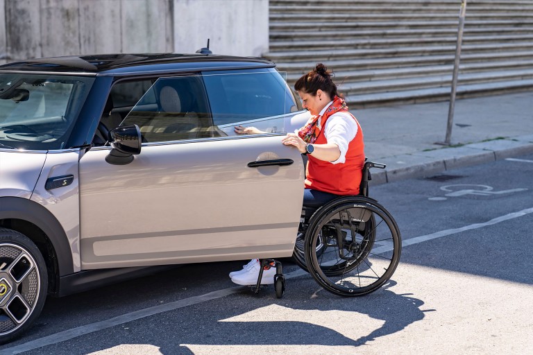 mini e‑mobilitāte – vadāmība – vadītāji ar invaliditāti