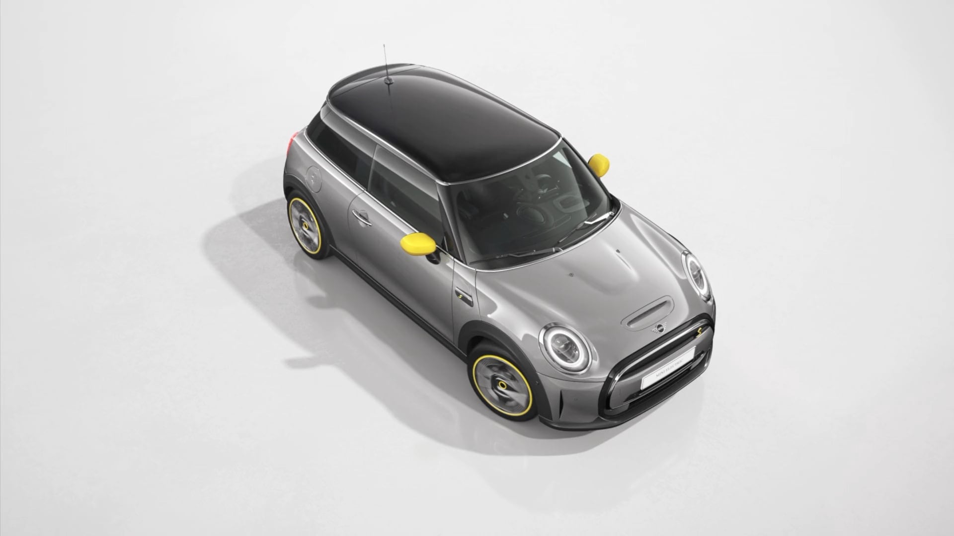 Trīsdurvju MINI Cooper SE – MINI Electric – transmisija