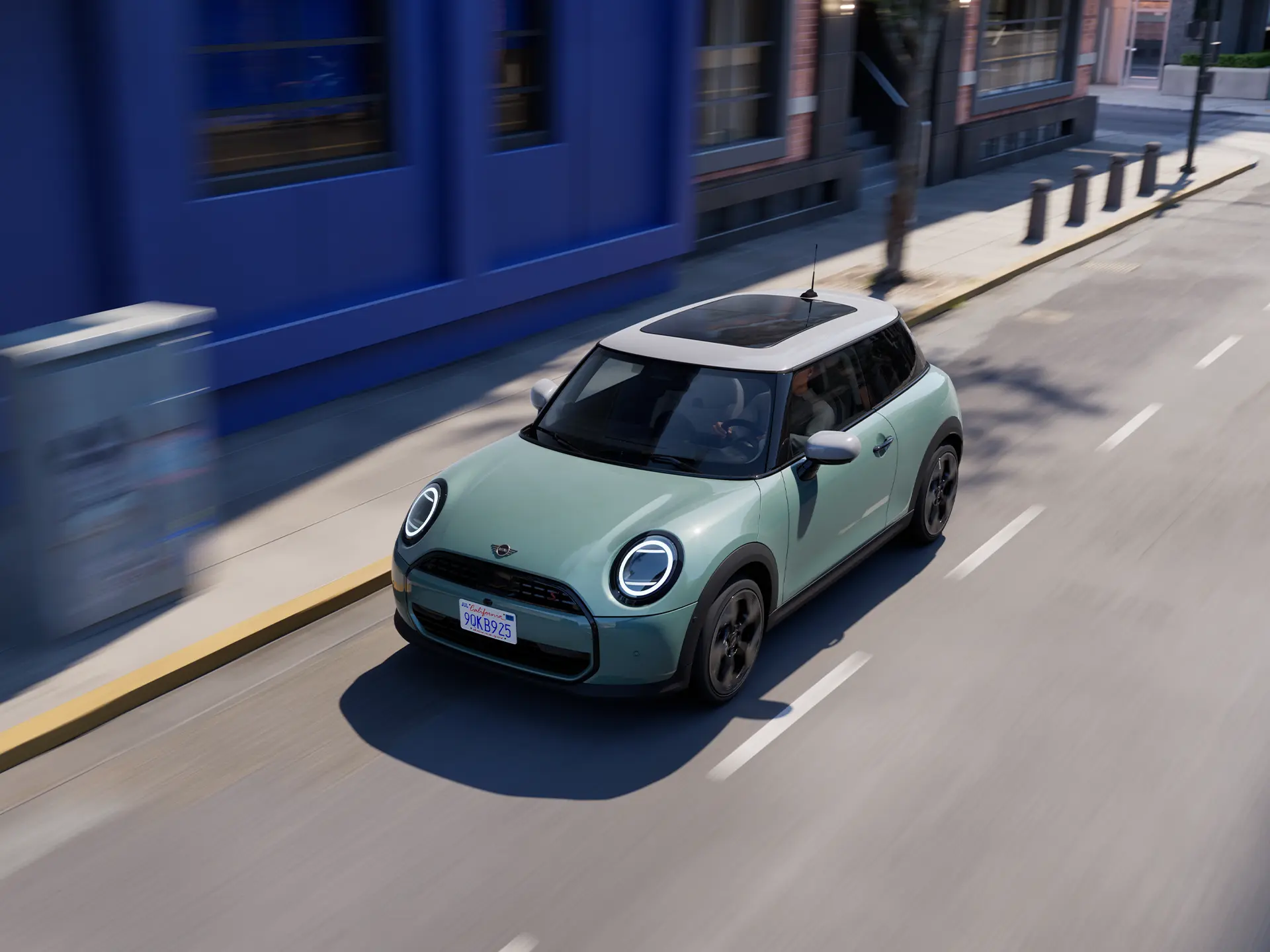 Trīsdurvju MINI Cooper – izmēģinājuma brauciena reklāma