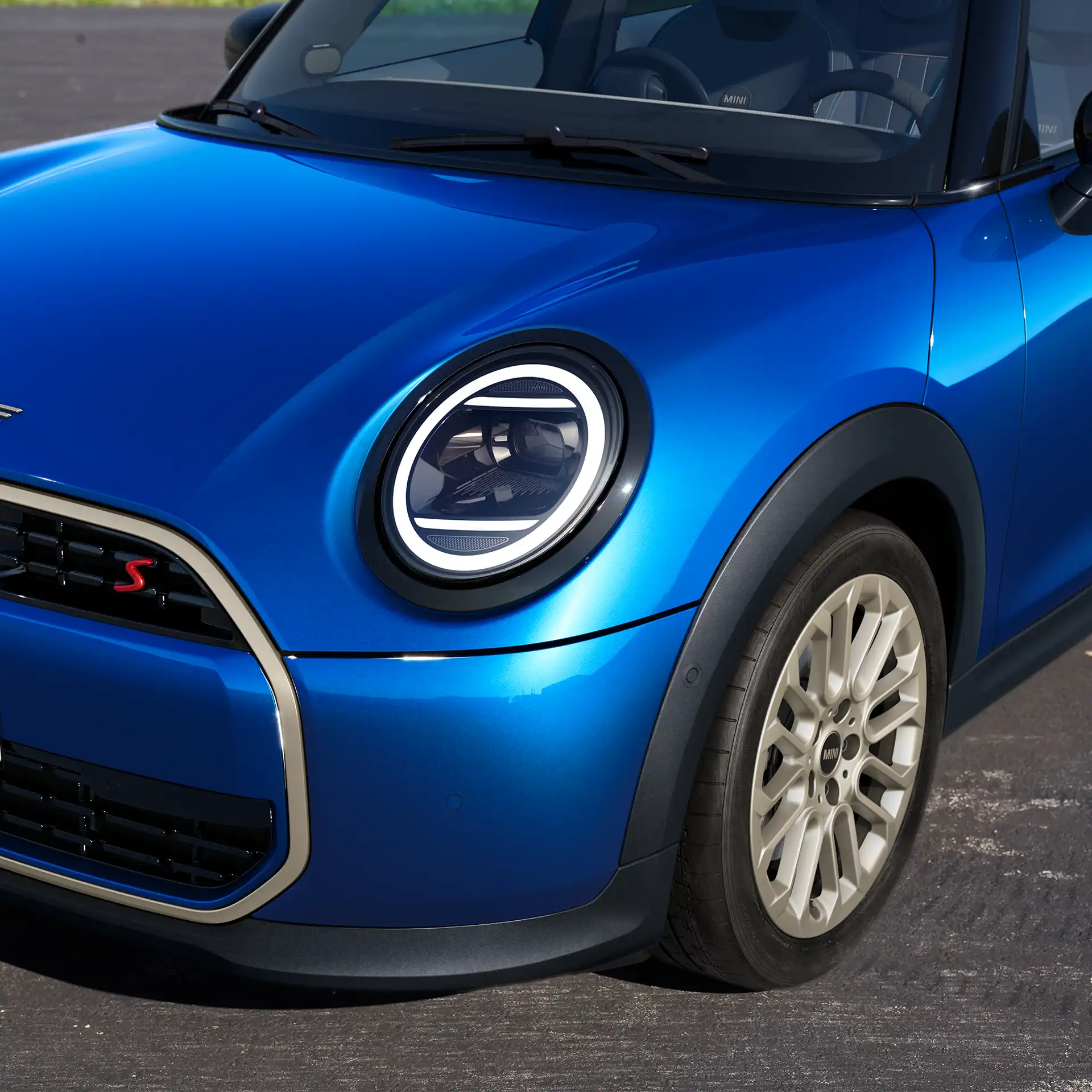 Piecdurvju MINI Cooper – virsbūve