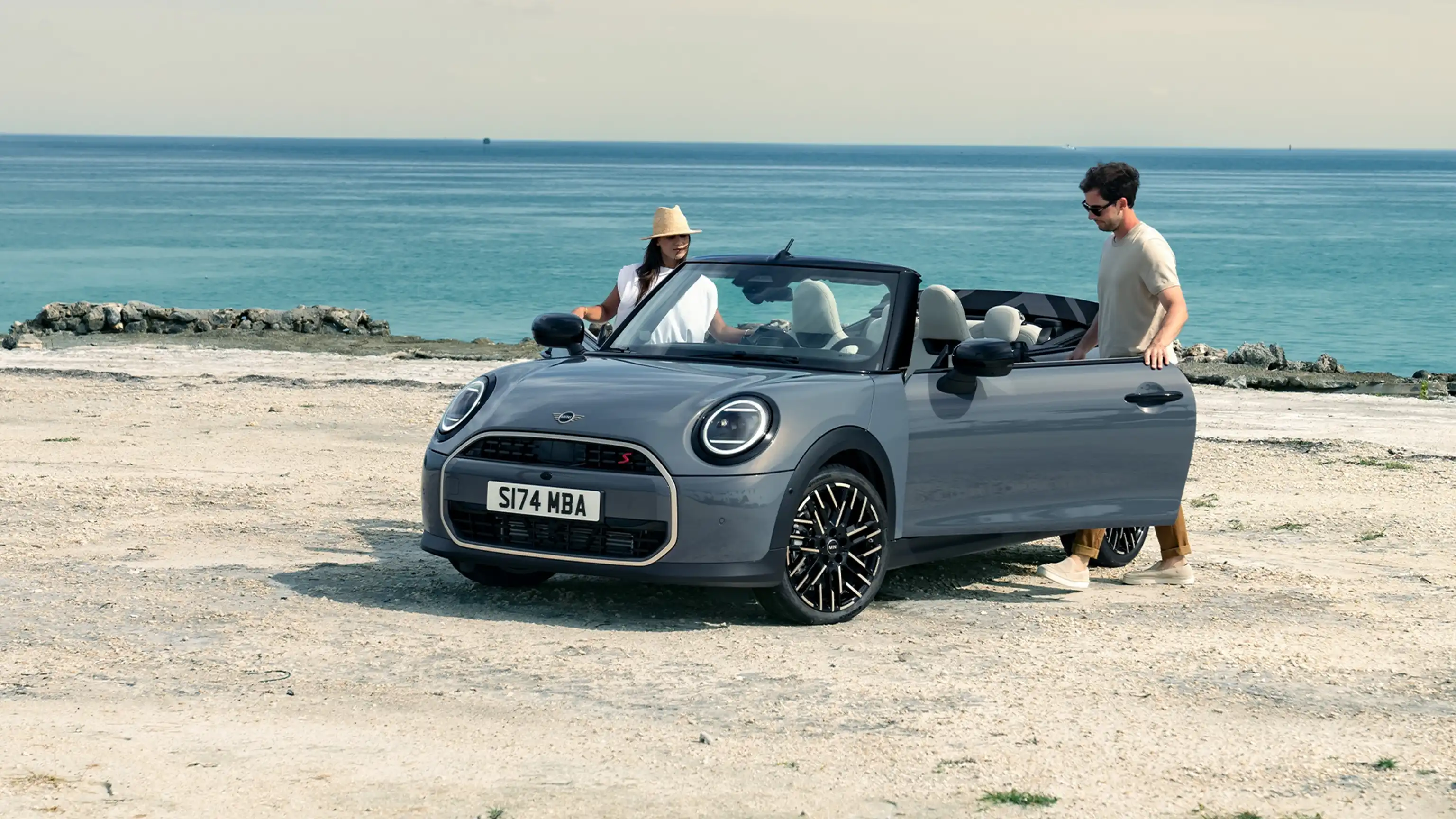MINI Cooper Convertible – pārskats – diska tuvplāns
