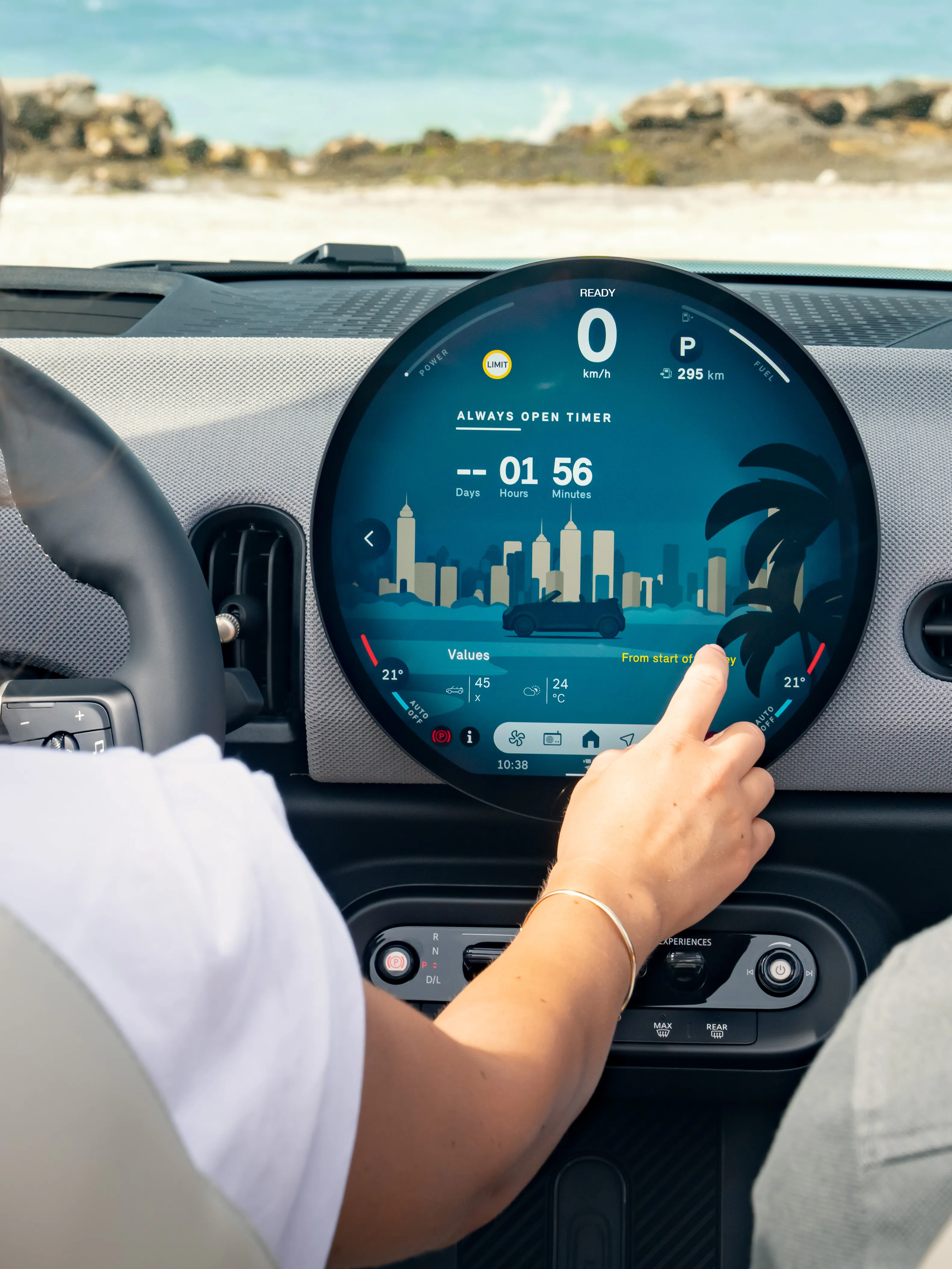 MINI Cooper Convertible – digitāla pieredze – akcenti