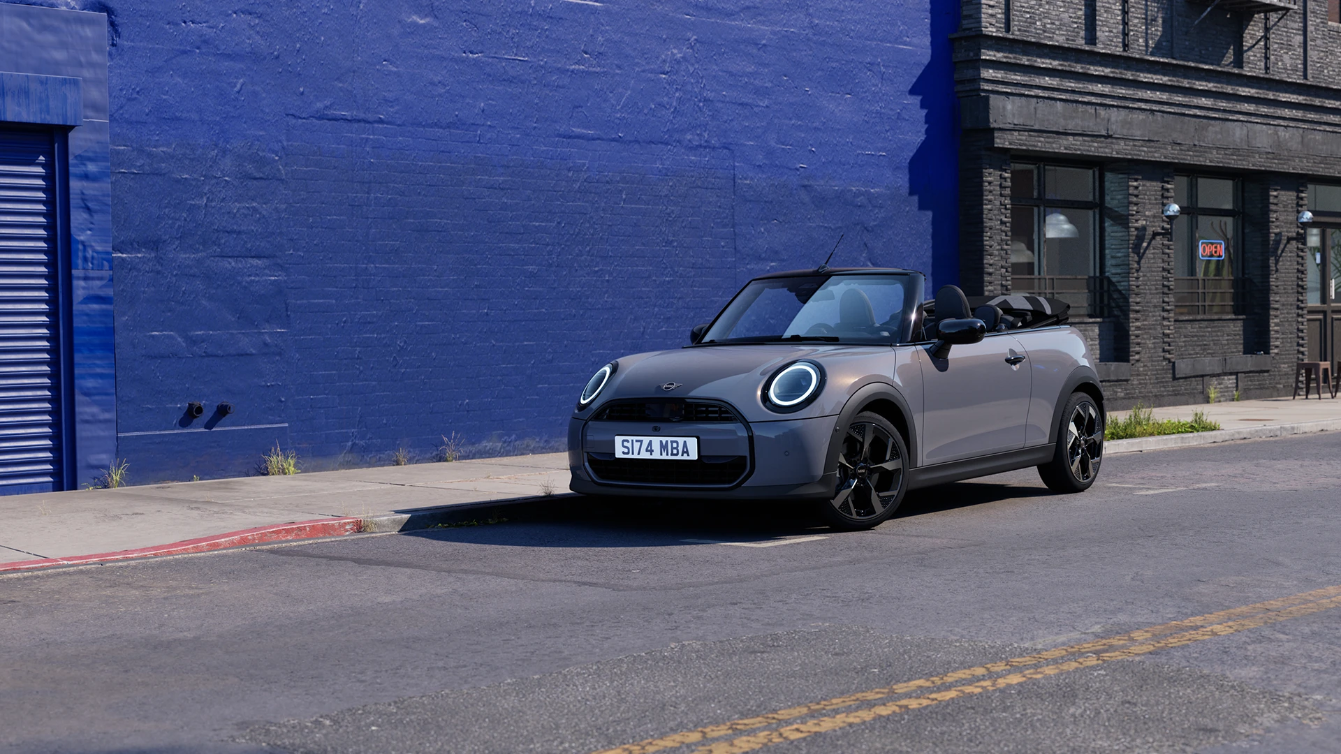 MINI Cooper Convertible - galvenais apgabals