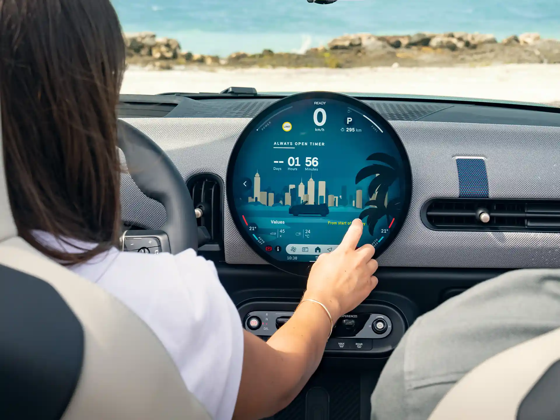 MINI Cooper Convertible – apaļš OLED displejs