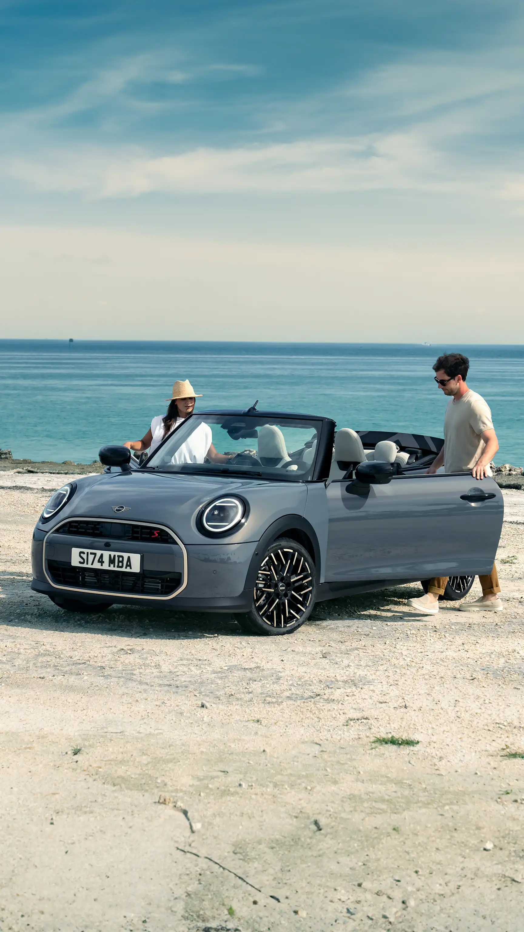 MINI Cooper Convertible – pludmale
