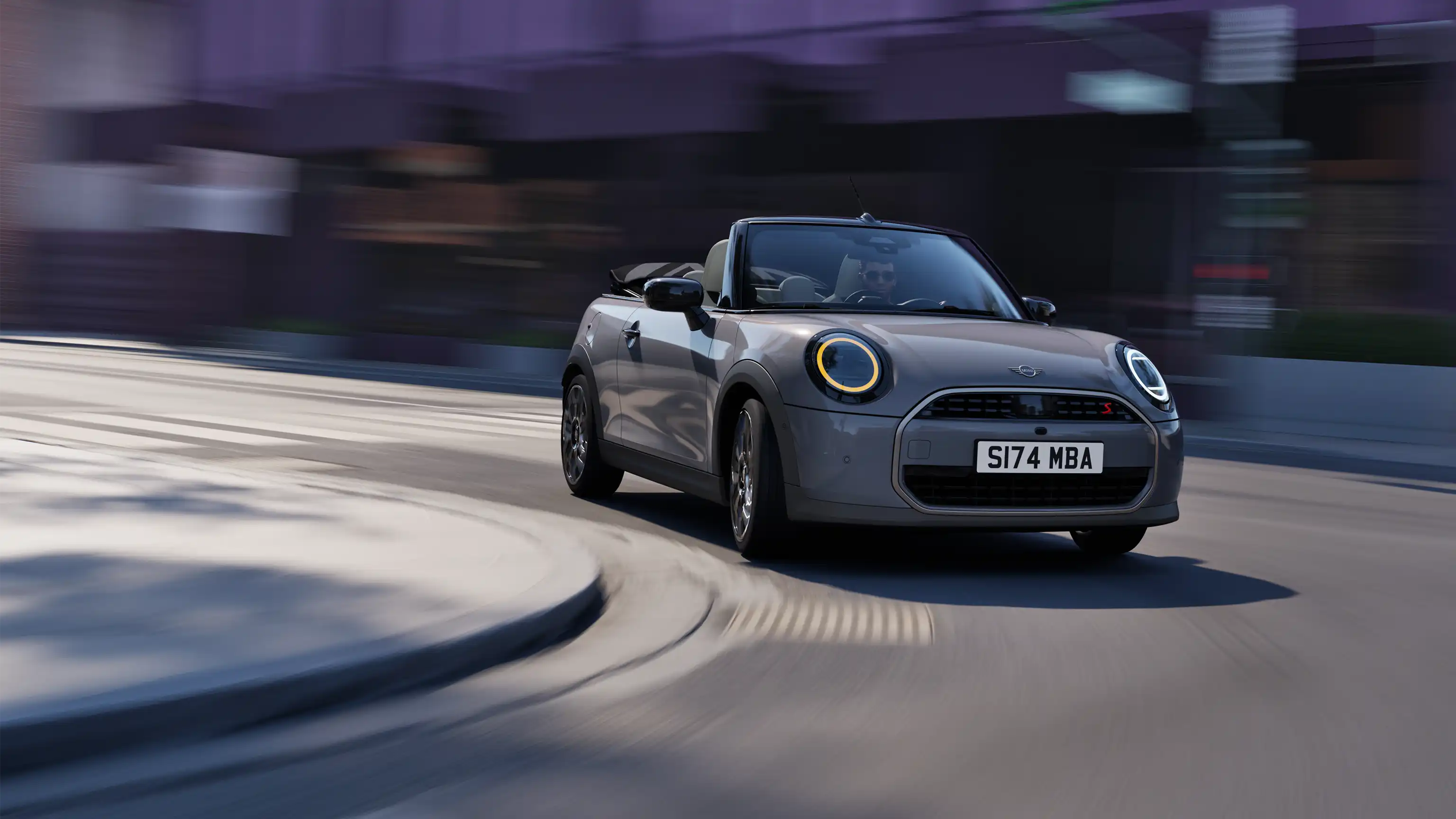 MINI Cooper Convertible – braukšanas palīgsistēma