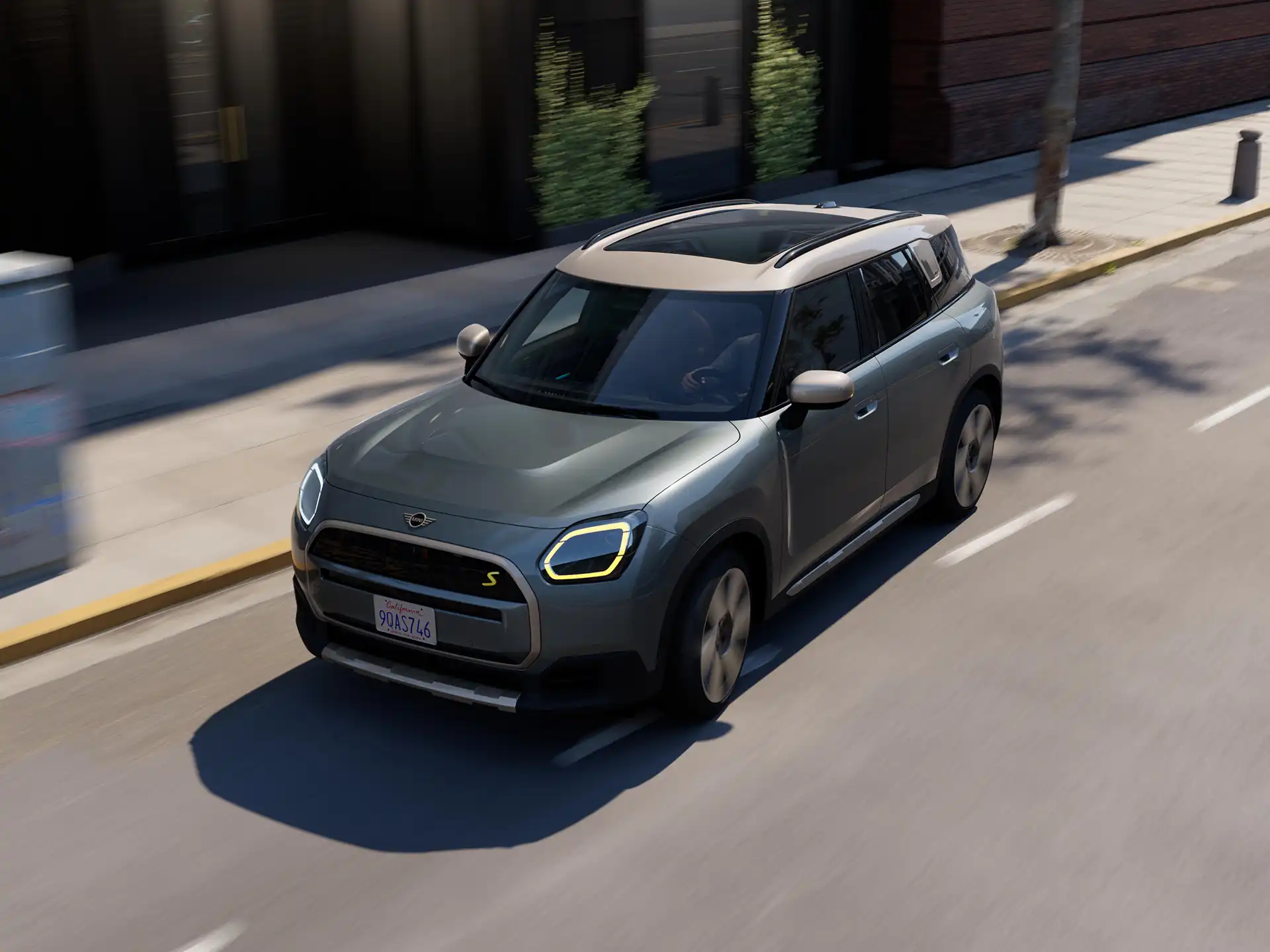 Pilnībā elektriskais MINI Countryman – izmēģinājuma brauciena reklāma
