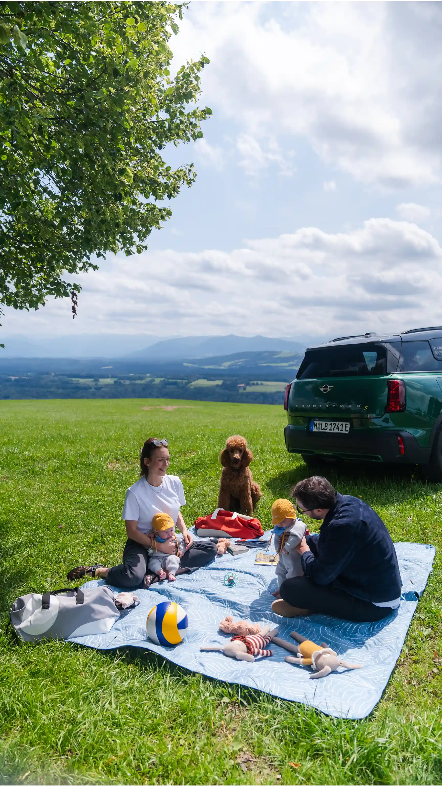 Pilnībā elektriskais MINI Countryman – ģimene