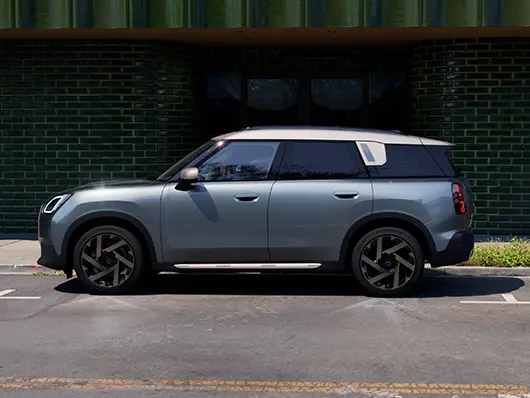MINI Countryman – sānskats