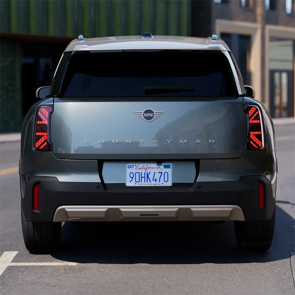 MINI Countryman – virsbūve – aizmugures skats