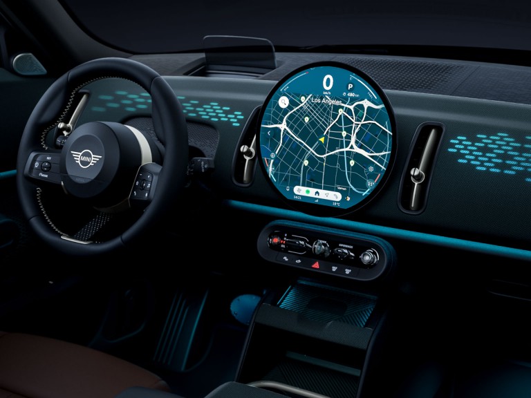 Pilnībā elektrisks MINI Countryman – apņemšanās