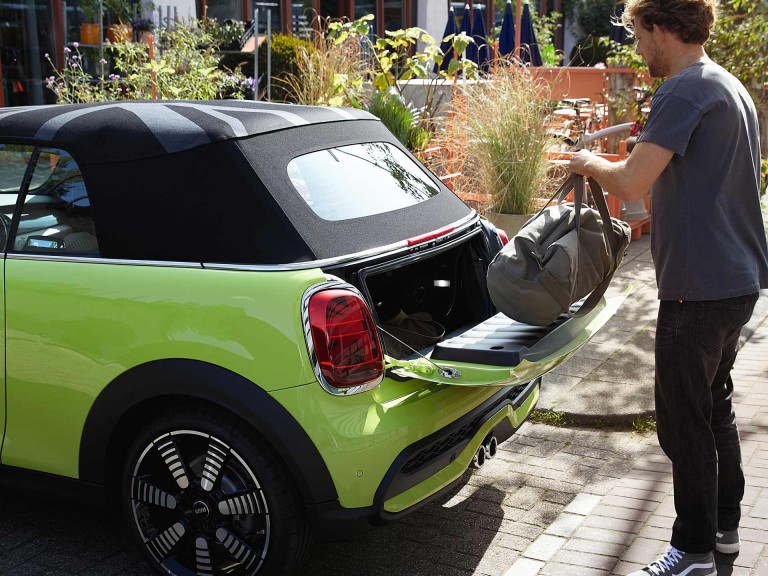 MINI Cabrio – izmēri – atvērts bagāžas nodalījuma durvis