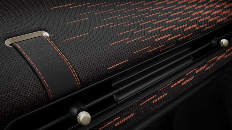 Trīsdurvju MINI Cooper – salons – galerija – sēdekļu stils jcw