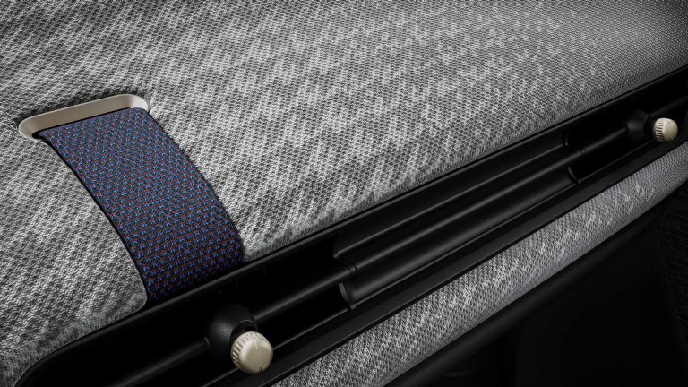 Trīsdurvju MINI Cooper – salons – augsts – kvalitatīvs audums