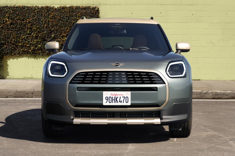 MINI Countryman – braukšanas pieredze – dzinēji ar turbokompresoru